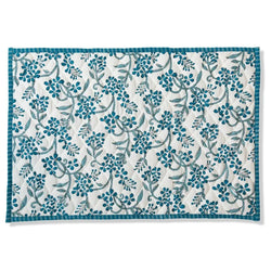 blue flowers quilted placemat